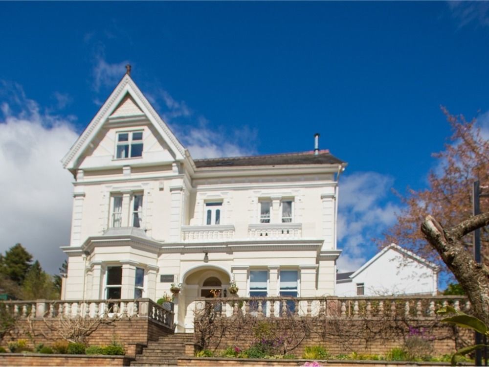 James' Place At Brynawel Мертір-Тідвіл Екстер'єр фото